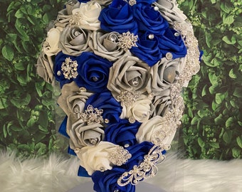 Cascade Brooch Bridal Bouquet - Real touch roses