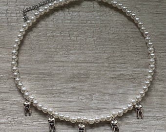 Pearly Whites Pearl Necklace | pearl necklace | tooth necklace | teeth necklace | grunge necklace | boygenius