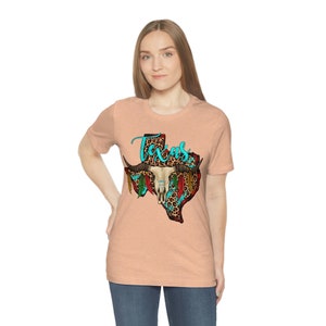 Texas Bullskull T-shirt, Texas Shirt, Texas Tee, Texas T-Shirt, Texas Lover Shirt, Texas Outfit, Texas Pride Shirt, Western Cowgirl Shirt