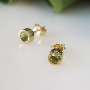 Gold Post Earrings, Gold Stud Earrings, Peridot Earrings, Unique Gold Jewelry, Stud Earrings Women, Tiny Gemstone Earrings, Gold Bezel Studs