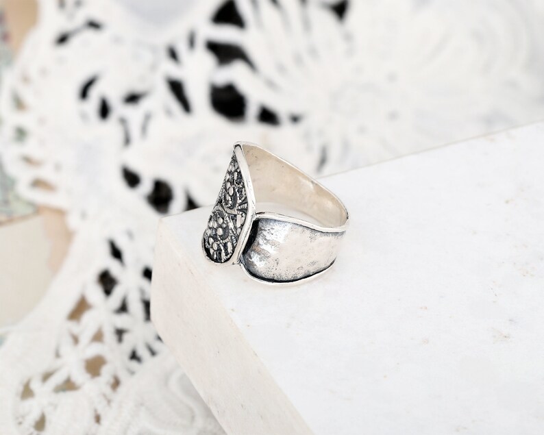 Israeli jewelry Or Paz Vintage Art Deco Filigree Ring Bohemian Silver Ring Victorian Silver Ring Overlap Ring Scroll Ring