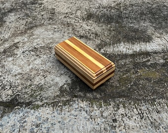 Schmuckschatulle aus Teak und Kiefernholz (15,5 x 7 x 5,5 cm)