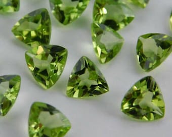AAA Quality Natural Peridot Trillion Cut Faceted Cut  Loose Gemstone Calibrated Size 5MM To 7MM Gemstone 5,6,7,,MM