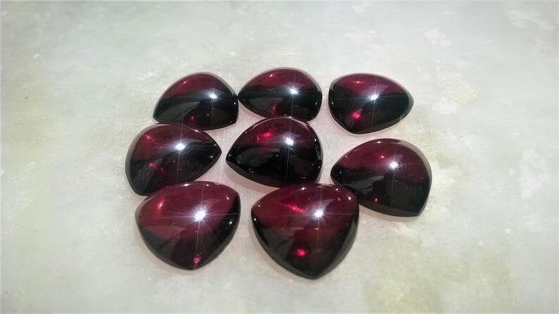 Natural Hyderabadi Garnet Trillion Cabochon 5MM-10MM Loose Gemstone Free Shipping 5X5MM,6X6MM,7X7MM,8X8MM,9X9MM,10X10MM.