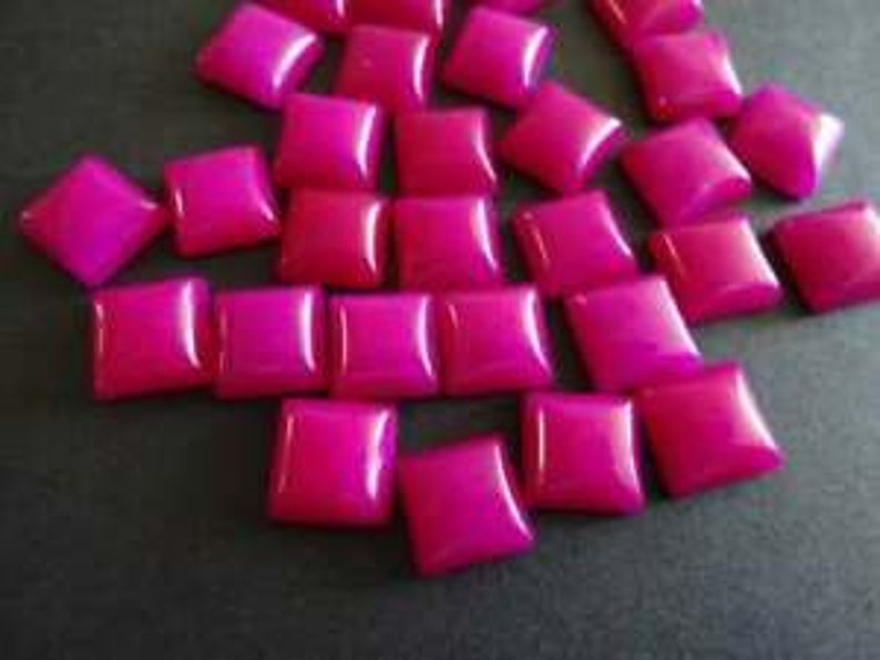 AAA Quality Hot Pink Chalcedony Square Cabochon 3MM-10MM Loose Gemstone Free Shipping 3X3MM,4X4MM,5X5MM,6X6MM,7X7MM,8X8MM,9X9MM,10X10MM.