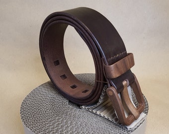 Metal free leather belt with wooden buckle.