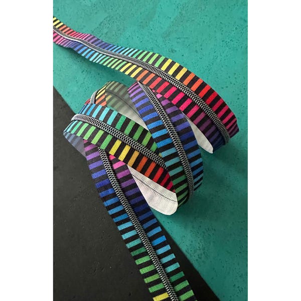 Sassafras Lane Designs RAINBOW Stripe Gunmetal Black Teeth 3 Yards of Amazing Fashion Zippers Great for Bags