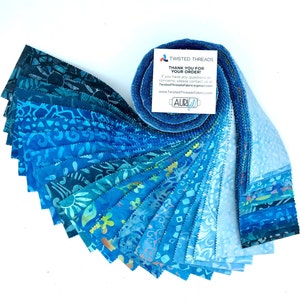 Java Batiks Blue Batik Jelly Roll 40 2.5 Inch Fabric Strips ST-MASJAB-BLU2