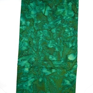 2 YARDS Java Batik Green Mottled Solid Marbled Watercolors Batik Cotton Fabric 2 Yard BTK244