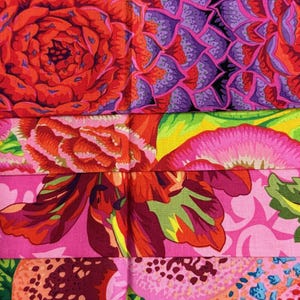 Freespirit Kaffe Fassett 4 Piece FQ Bright Red Blue Green Purple Pink Stash Builder Fat Quarters 18x22 Inch Quilting Fabric KAF10