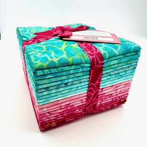 Java Batiks Turquoise Pink Light to Dark Turquoise Pink Batik Fat Quarters 20 Fqs Fabric 18 x 22 FQ-MASJAB-POS