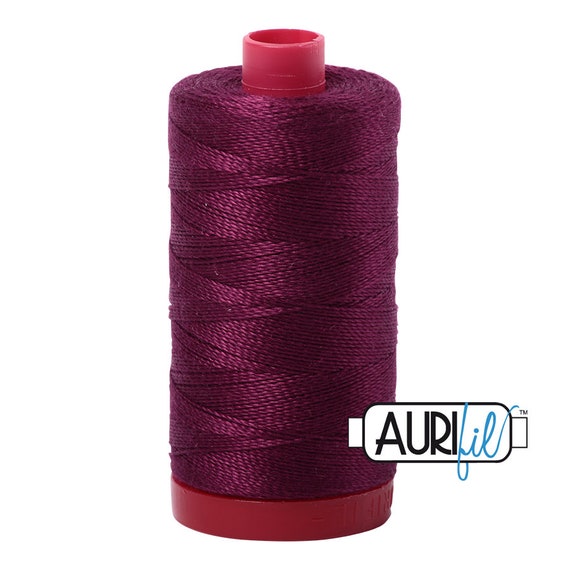 4030 Aurifil - Plum 4030 Aurifil - Plum