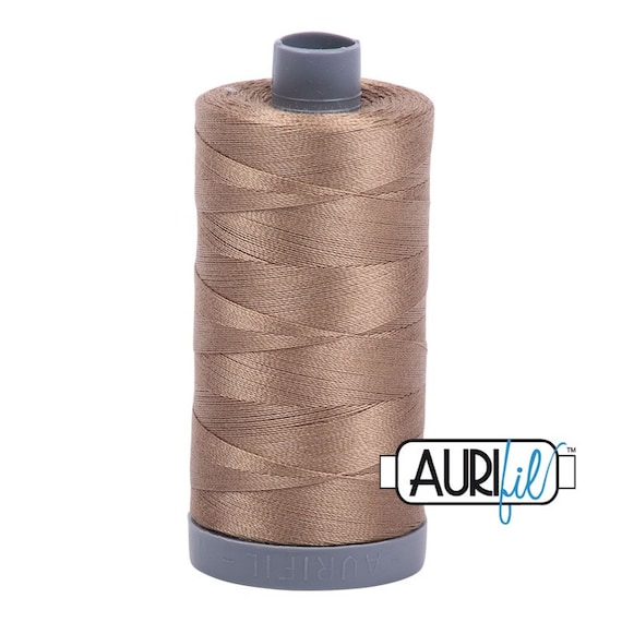 2370 Aurifil - Sandstone 2370 Aurifil - Sandstone