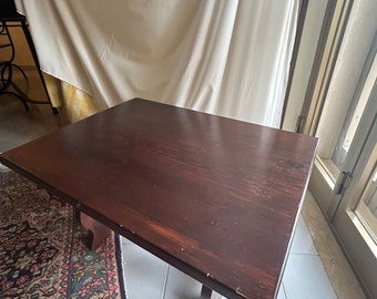 mesa de madera maciza