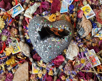 Carta del Tarot + Obsidiana + Carbón Negro Natural + Aceites Esenciales. Bombas de Baño Exclusivas. Bomba de Premio: Incienso y Mirra.