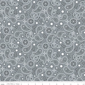 Riley Blake - Down on the Farm - Bandana Gray Fabric