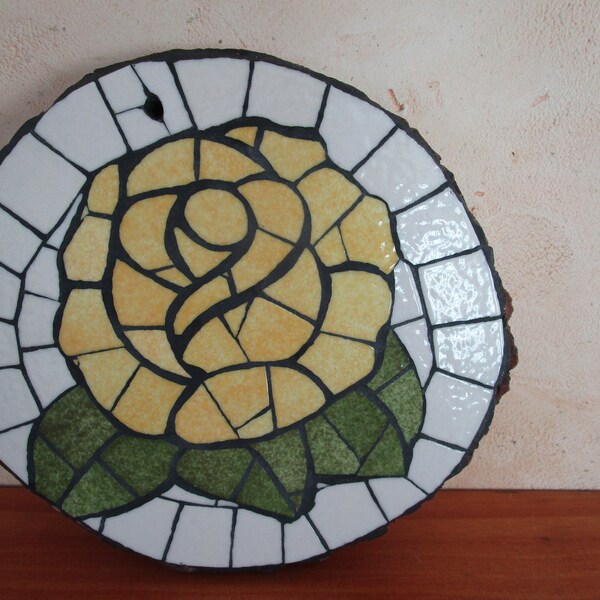 Rose jaune en mosaïque : neuf