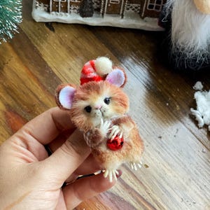 Handmade Christmas Mouse Brooch: Faux Fur Animal Pin