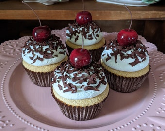 Faux Chocolate Cherry Cupcakes: Handmade Photo Props