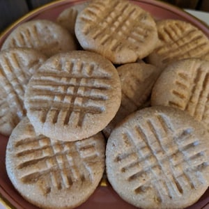 Realistic Faux Cookies: Food Prop, Kitchen Decor