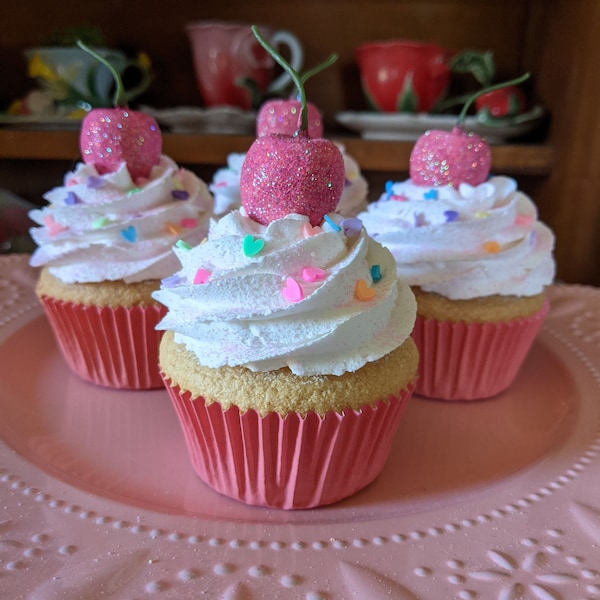 Fake cupcakes/faux cupcakes/artificial cupcakes/fake food/artificial food/homestaging/fake bake/photo props/confetti cupcakes/pink cherries