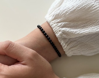 Dainty Black Onyx Stretch Bracelet with Mini Gemstones