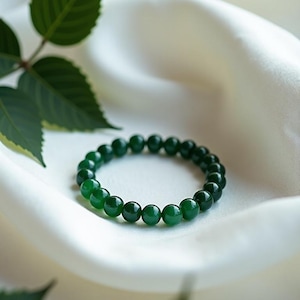 6mm Green Malaysian Jade Gemstone Stretch Bracelet