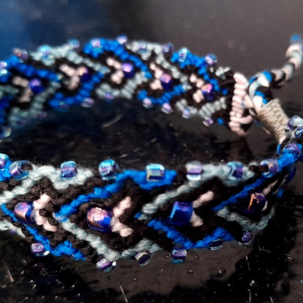 Friendship Bracelet with Seed Beads Adjustable Square Knot