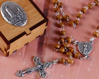 Rosary Our Lady Fatima in wood with a gift Box in Wood too