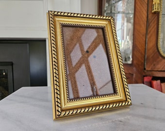 Vintage Golden Tone Ornate Picture Frame 10 x 15 cm