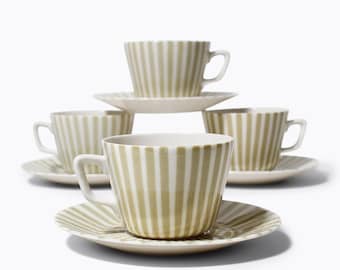 Arabia Vintage Cups & Saucers Demitasse Set of 4 Reseda Hand-Painted Esteri Tomula Scandinavian Made in Finland