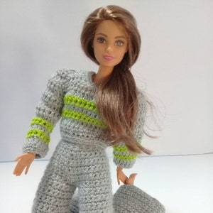 ropa tejida de barbie