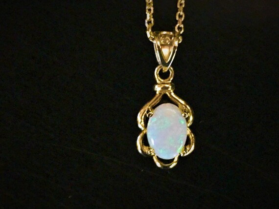 Vintage Opal And Yellow Gold Necklace - Vintage Gold Opal Pendant Vintage Opal And Yellow Gold Necklace - Vintage Gold Opal Pendant