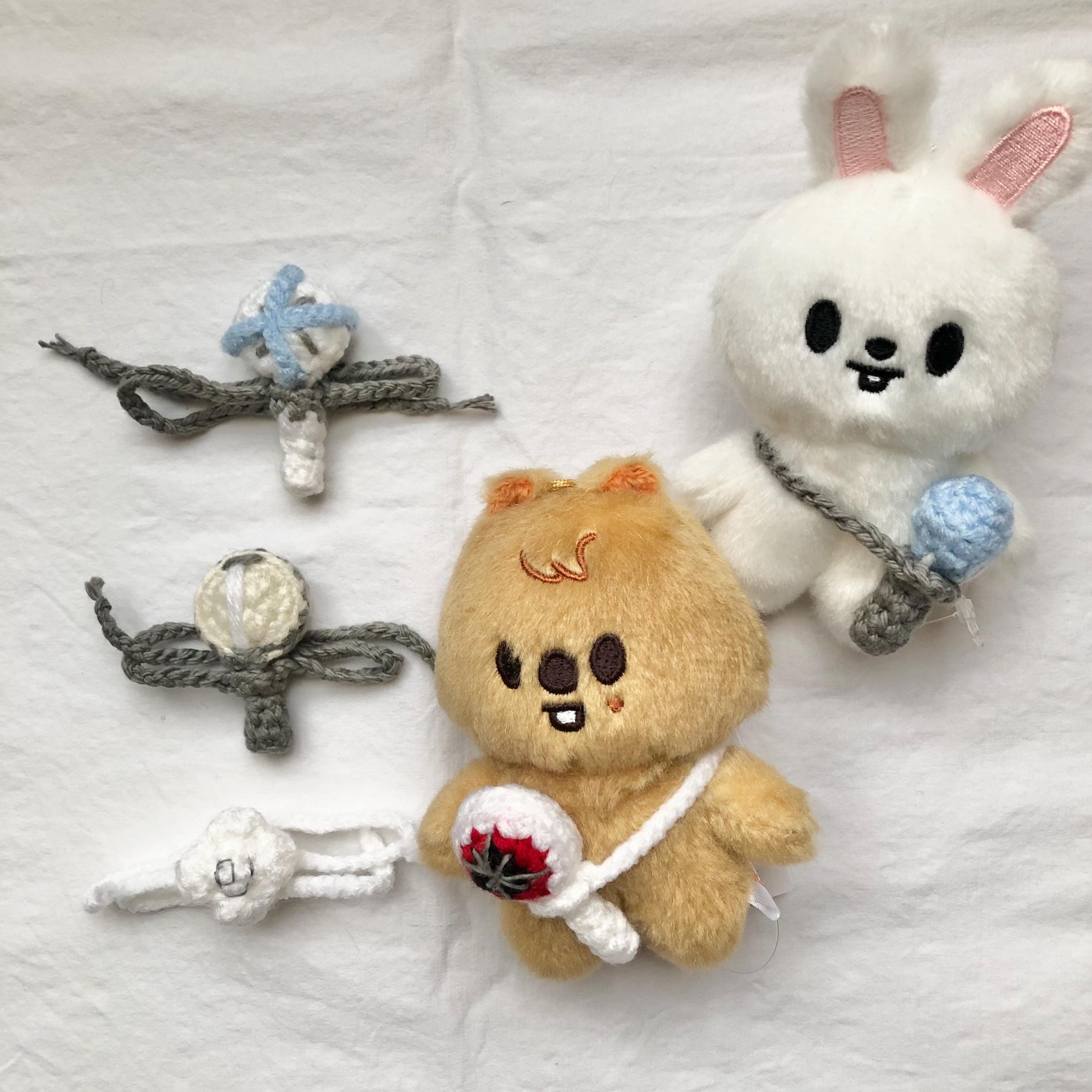 さゆい様専用 skzoo10cmぬいぐるみ用ATE ・CCB・メガバ衣装他 4