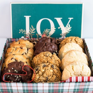 Gift Box Christmas, Chocolate Chip Cookies, Christmas Gifts for Women, Gifts for Her, Holiday Gift Box, Gifts for Her Christmas, Cookie Box