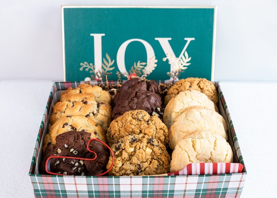 Gift Box Christmas, Chocolate Chip Cookies, Christmas Gifts for Women,  Gifts for Her, Holiday Gift Box, Gifts for Her Christmas, Cookie Box - Etsy