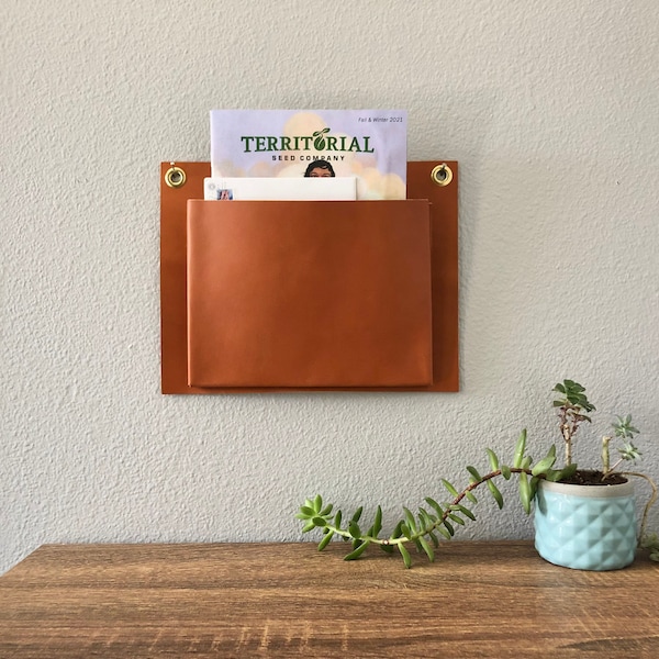 American Leather Wall Organizer: Hanging Pocket for Mail & Magazines