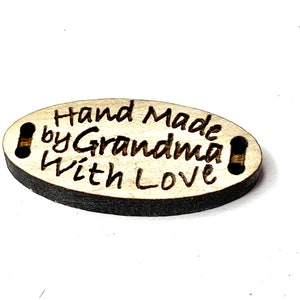 Grandma  Heart button.  6 Wooden .