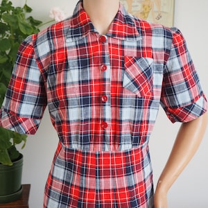 Plaid 1940s Shirtwaist Dress | Breast Pocket | Elegant Daywear | Waist 43&quot;