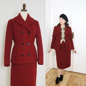 Stunning Wine Red Wool Suit | Princess Jacket & Pencil Skirt | 1940s to 1950s | Iconic Elegant Fashion | Skirt Waist 26" +