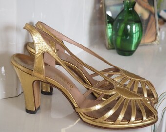 Golden 1940s High Heels | Old Hollywood Movie Star Glamour Leather Shoes | MICO Copenhagen | Inside Length 9.25"