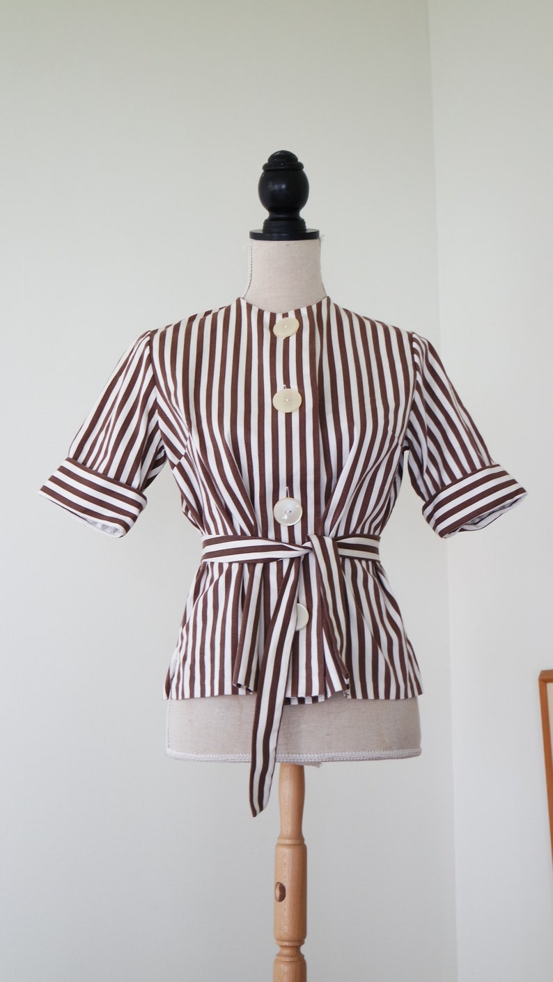 Blouse and Skirt Set |\u00a0Heavy cotton White and Brown 1940s Striped Suit Excellent Condition XSS
