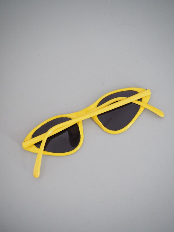 Deadstock 1940s Yellow Sunglasses | Cat Eye Sunni… - image 6