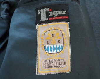 Luxurious Double Breasted Overcoat 1940s to 1950s Highest