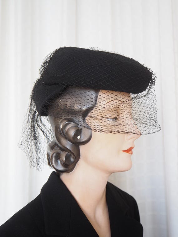 Sculptural 1940s Black Tilt Hat Dramatic Veil Fascinator