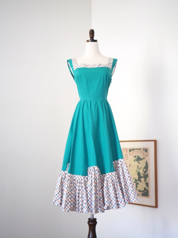 Full Swirl Summer | 1950s Kelly Green & Plaid Cot… - image 2