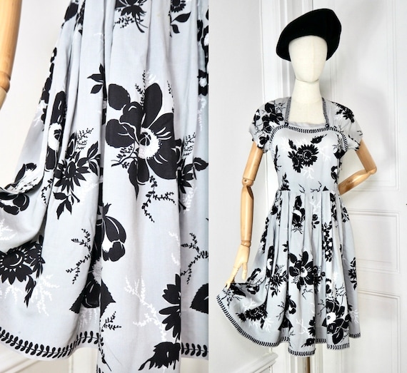 Adorable 1940s Cotton Floral Dress | Black & Whit… - image 1