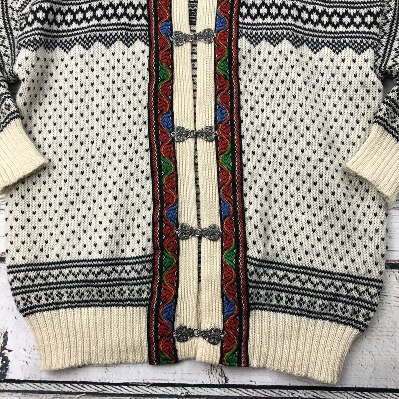 Vintage \u2022 Norlender Cardigan Sweater \u2022 Metal Clasp Front \u2022 Pure New Wool \u2022 Made in Norway