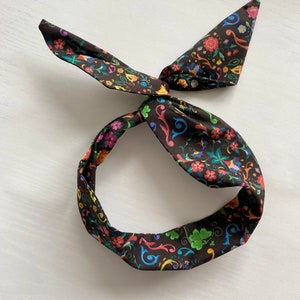 Colorful Print Wire Headband, Wide headband, Hair Wrap Knot headband, Head Scarf look, Gift for women, Spring Accessories