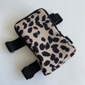 Animal Print Beintasche, Lauftasche, Beintasche Bike Ride Bag, Strumpfband Frauen Tasche, iPhone X, 11, 12, Karneval und Festival Tasche, Oberschenkeltasche